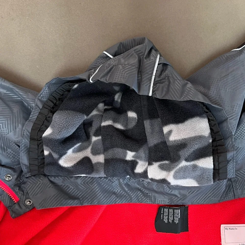 London Fog Coat - Picture 6 of 9